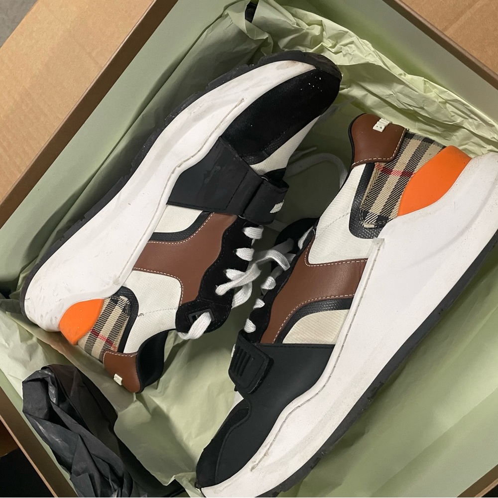 Burberry sneaker